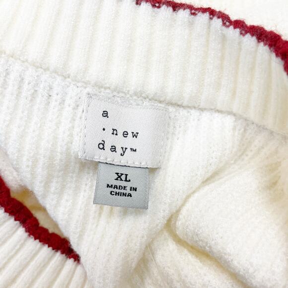 A New Day Women's Valentine's Crewneck Pullover Sweater Cream Heart Size XL - Picture 6 of 6